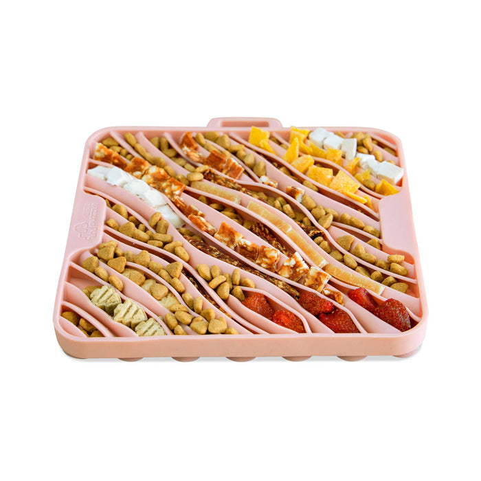 Smooth like Water Puzzle Feeder Lick Mat